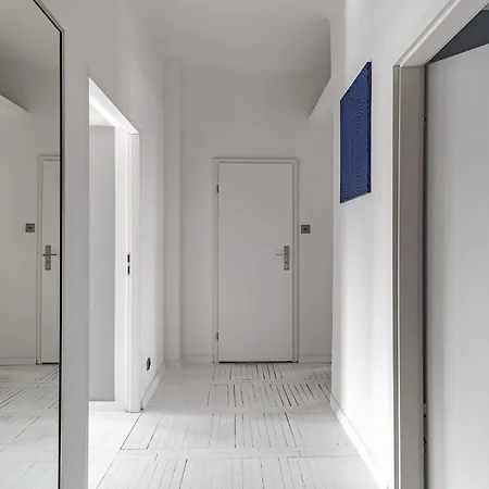 Large Powisle By P&m Apartamento *