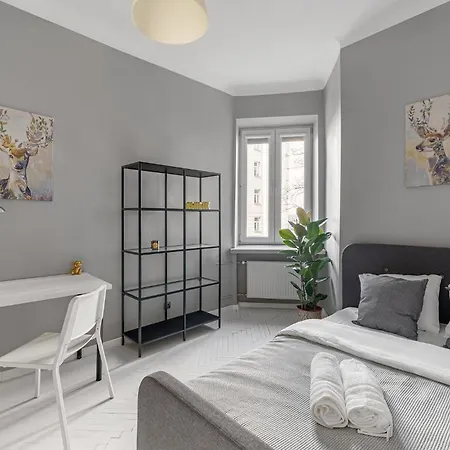 Large Powisle By P&m Apartamento *